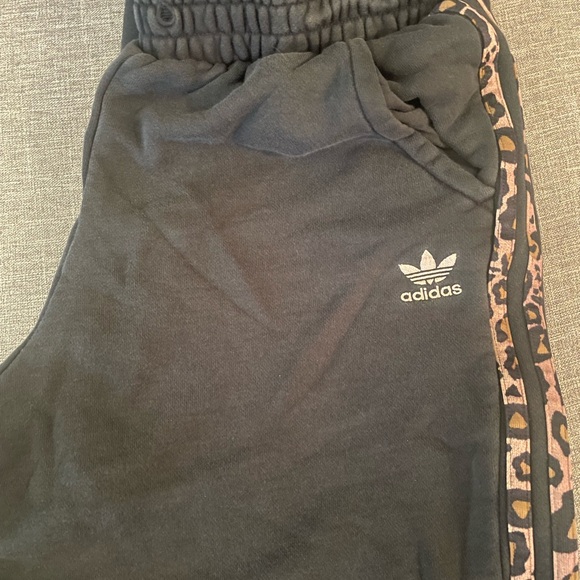 Adidas sweatpants - Picture 2 of 2